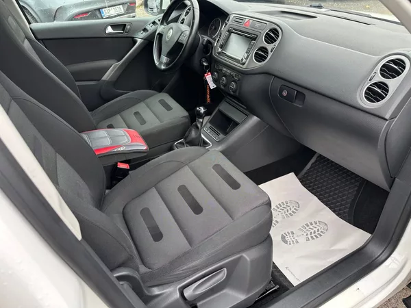 Volkswagen Tiguan 2.0Tdi 125kw 4x4 - foto 15