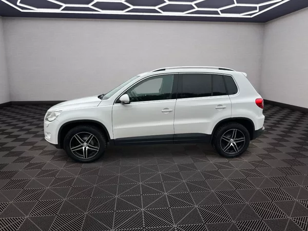 Volkswagen Tiguan 2.0Tdi 125kw 4x4 - foto 3