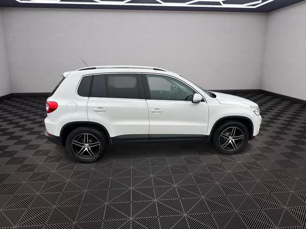 Volkswagen Tiguan 2.0Tdi 125kw 4x4 - foto 7