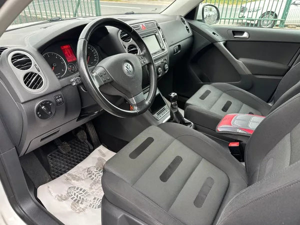 Volkswagen Tiguan 2.0Tdi 125kw 4x4 - foto 9
