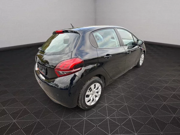 Peugeot 208 1,2 61kw - foto 7