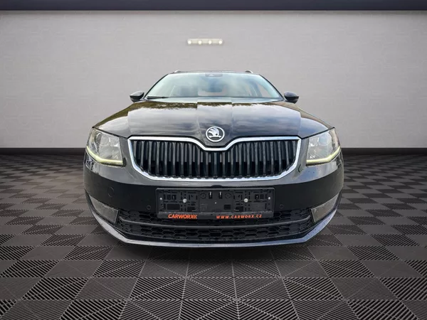 Škoda Octavia 2,0TDI 110kw Elegance - foto 2