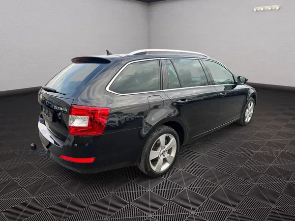 Škoda Octavia 2,0TDI 110kw Elegance - foto 7