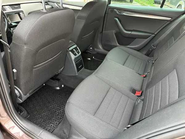 Škoda Octavia Scout 2.0Tdi 135Kw DSG - foto 12