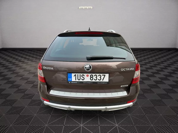 Škoda Octavia Scout 2.0Tdi 135Kw DSG - foto 6