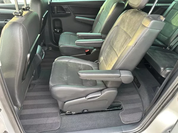 Volkswagen Sharan 2.0Tdi 125kw DSG Highline - foto 11