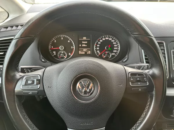 Volkswagen Sharan 2.0Tdi 125kw DSG Highline - foto 18