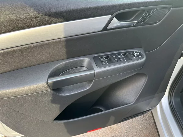 Volkswagen Sharan 2.0Tdi 125kw DSG Highline - foto 8