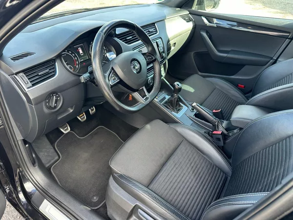 Škoda Octavia RS 2,0TDI 135Kw - foto 10