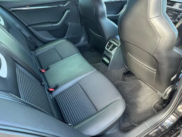 Škoda Octavia RS 2,0TDI 135Kw - foto 13