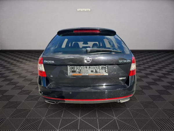Škoda Octavia RS 2,0TDI 135Kw - foto 6