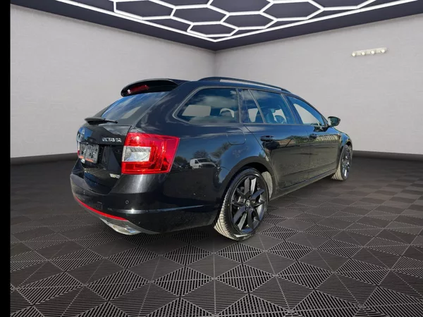 Škoda Octavia RS 2,0TDI 135Kw - foto 7