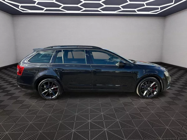 Škoda Octavia RS 2,0TDI 135Kw - foto 8