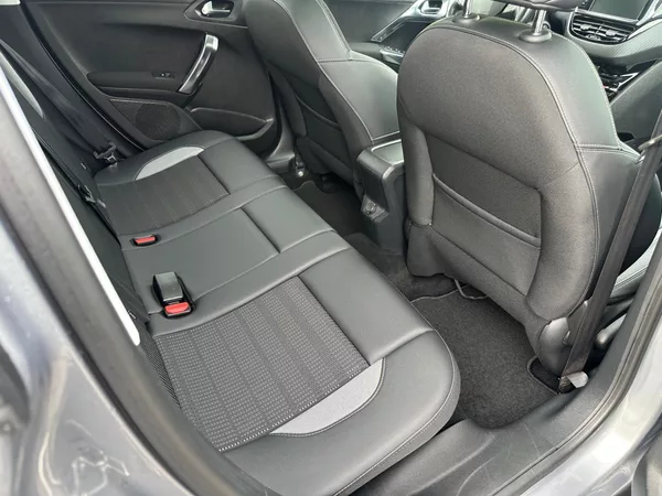 Peugeot 2008 1.2T 81kw Allure - foto 12