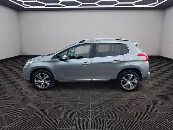 Peugeot 2008 1.2T 81kw Allure - foto 4