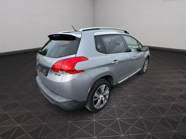 Peugeot 2008 1.2T 81kw Allure - foto 7