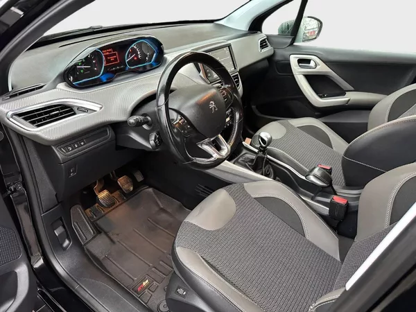 Peugeot 2008 Allure 1.6Hdi 88kw - foto 9