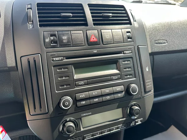 Volkswagen Polo 1.9Tdi 74kw Highline - foto 14