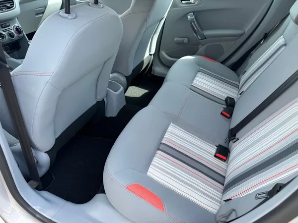 Peugeot 208 1.2i 60kw - foto 11