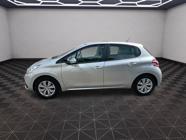 Peugeot 208 1.2i 60kw - foto 2