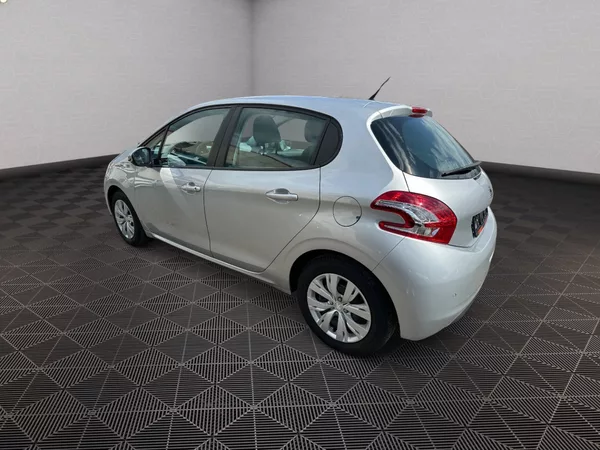 Peugeot 208 1.2i 60kw - foto 3