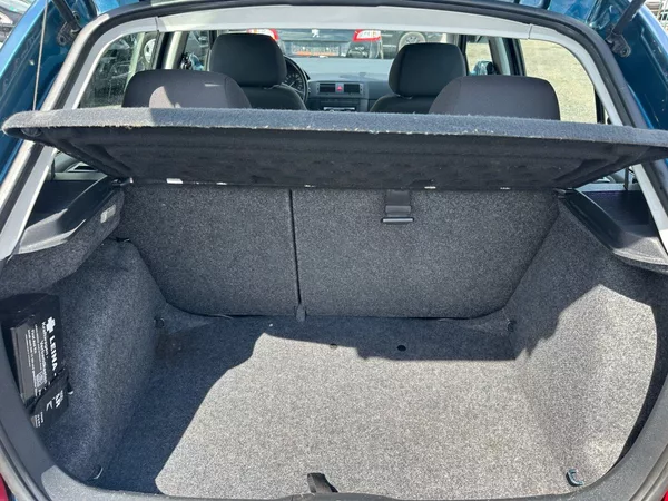 Škoda Fabia 1.4i 55Kw - foto 11