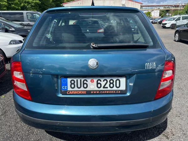 Škoda Fabia 1.4i 55Kw - foto 6