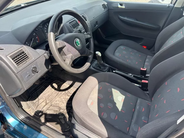 Škoda Fabia 1.4i 55Kw - foto 9