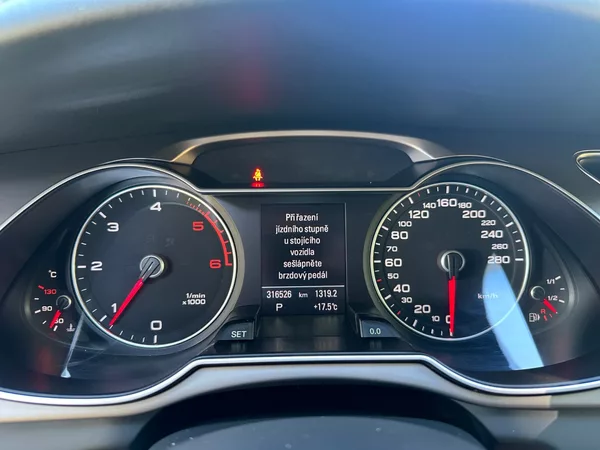 Audi A4 2.0Tdi 105kw Automat - foto 19