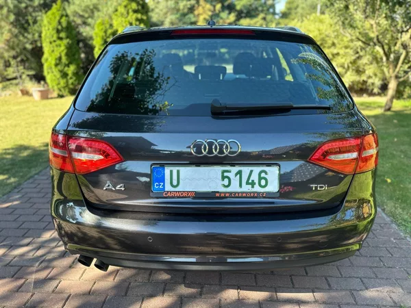 Audi A4 2.0Tdi 105kw Automat - foto 6