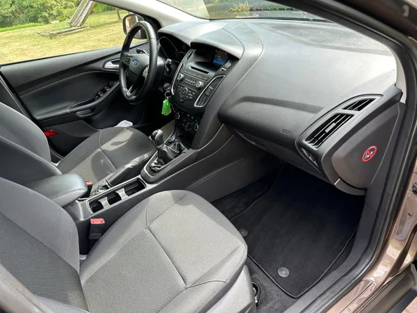 Ford Focus 1.0Ecoboost 74kw Business - foto 17