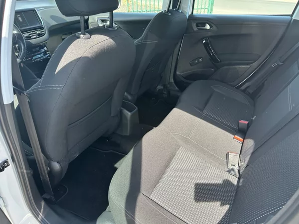 Peugeot 208 Style - foto 10