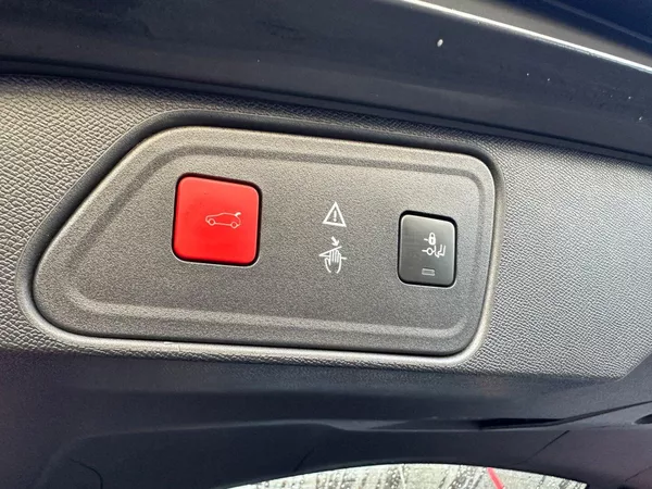 Peugeot 3008 2.0Hdi 110kw GT-Line - foto 14
