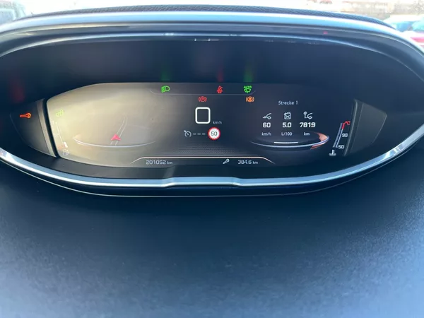 Peugeot 3008 2.0Hdi 110kw GT-Line - foto 24