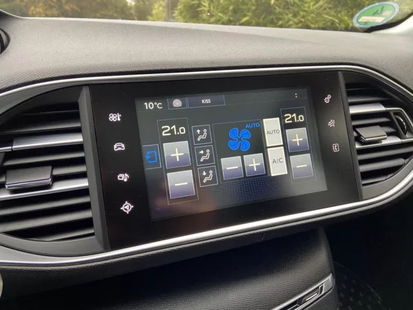Peugeot 308 2.0Hdi 110kw - foto 26