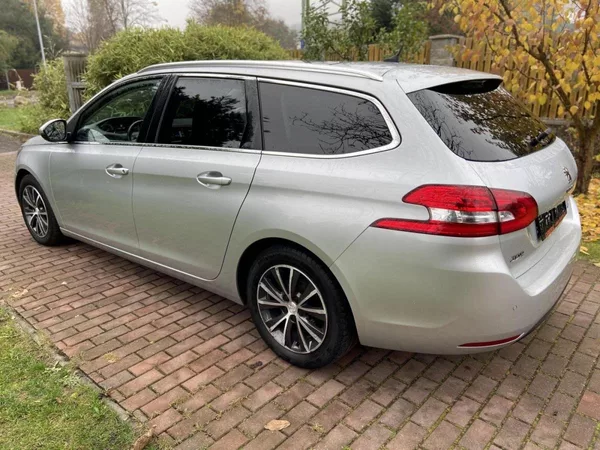 Peugeot 308 2.0Hdi 110kw - foto 5