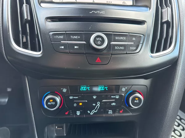 Ford Focus 1.0EcoBoost 92kw - foto 18