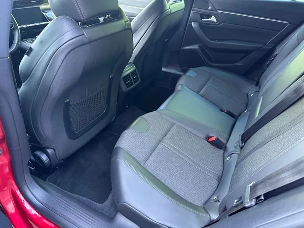 Peugeot 508 1.6 133kw Hybrid - foto 10