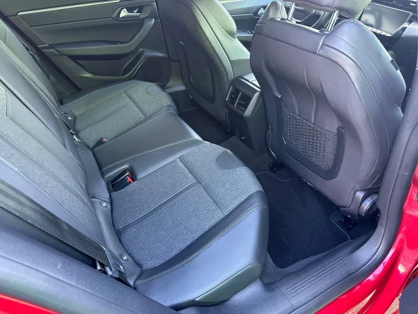 Peugeot 508 1.6 133kw Hybrid - foto 12