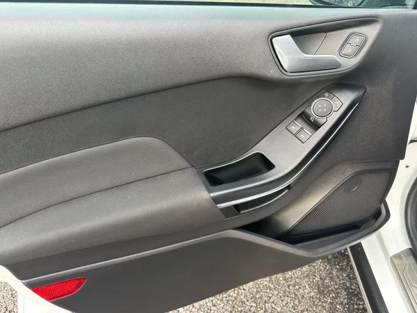 Ford Fiesta 1.0Ecoboost 74kw - foto 9