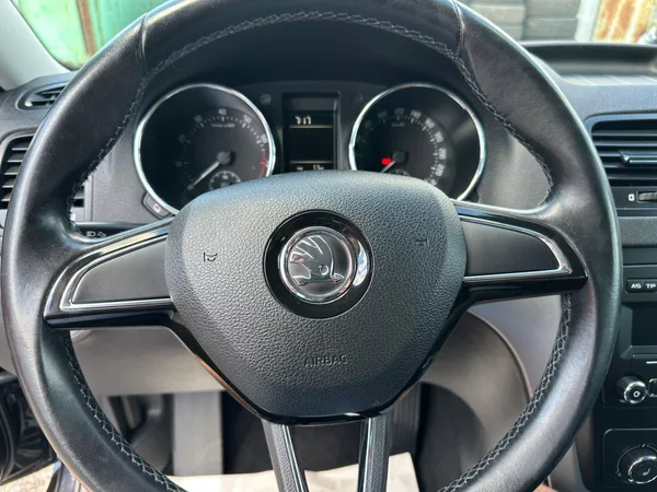 Škoda Yeti 1,4TSI 90kw Active - foto 16