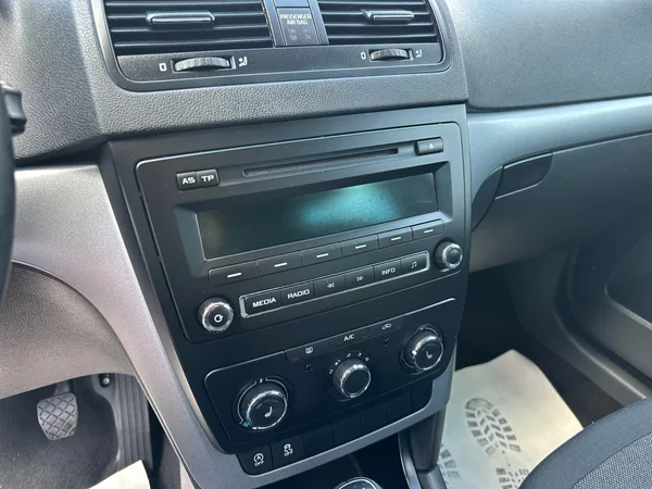 Škoda Yeti 1,4TSI 90kw Active - foto 17