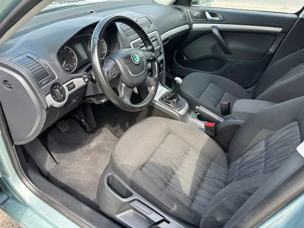 Škoda Octavia 1.4Tsi 90kw - foto 10