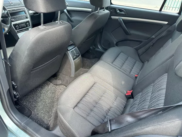 Škoda Octavia 1.4Tsi 90kw - foto 11