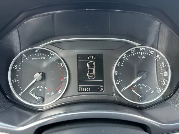 Škoda Octavia 1.4Tsi 90kw - foto 17