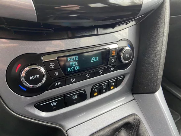 Ford Focus 1.0EcoBoost 92kw - foto 28
