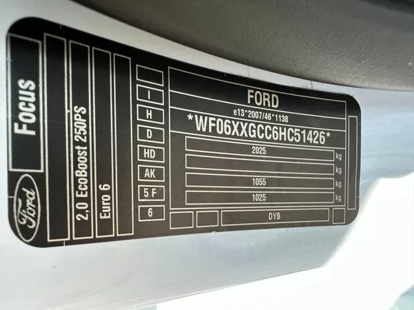 Ford Focus ST 2,0Turbo 184kw - foto 18