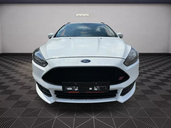 Ford Focus ST 2,0Turbo 184kw - foto 2