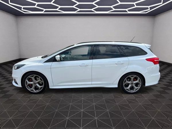 Ford Focus ST 2,0Turbo 184kw - foto 4