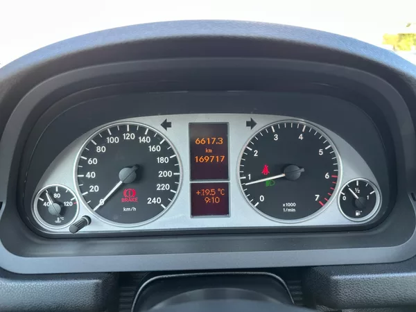 Mercedes-Benz Třídy B 1.7i 85kw - foto 15